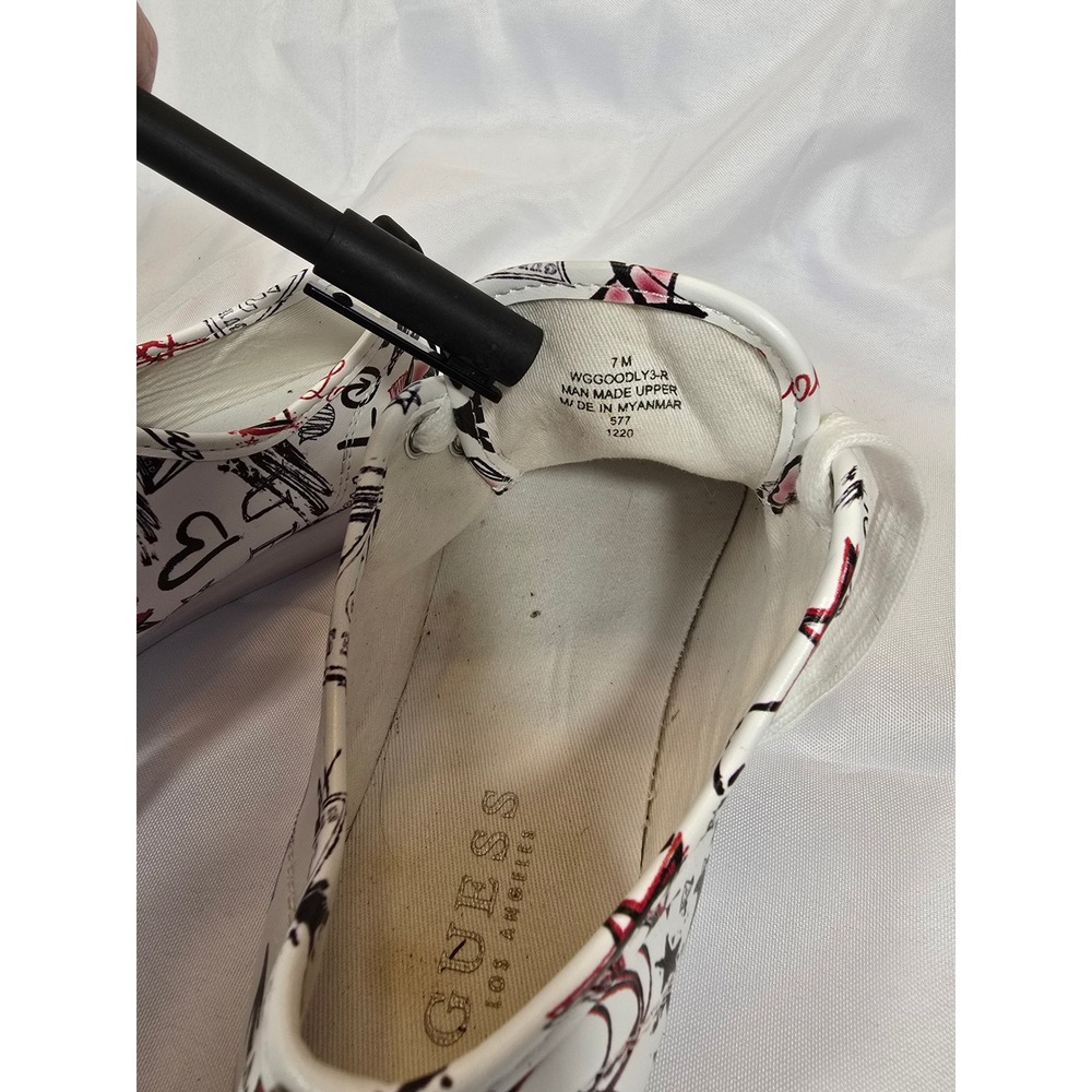 Guess Sneakers Low Top Graffiti Print‎ Lace Up Casual Shoes White Size 7M